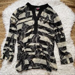Vince Camuto striped tropical blouse Small